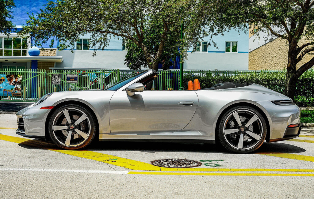 2025 Porsche 911 Carrera Cabriolet