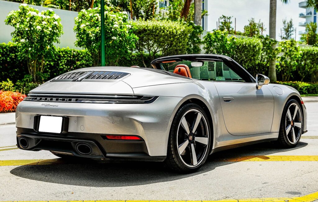 2025 Porsche 911 Carrera Cabriolet