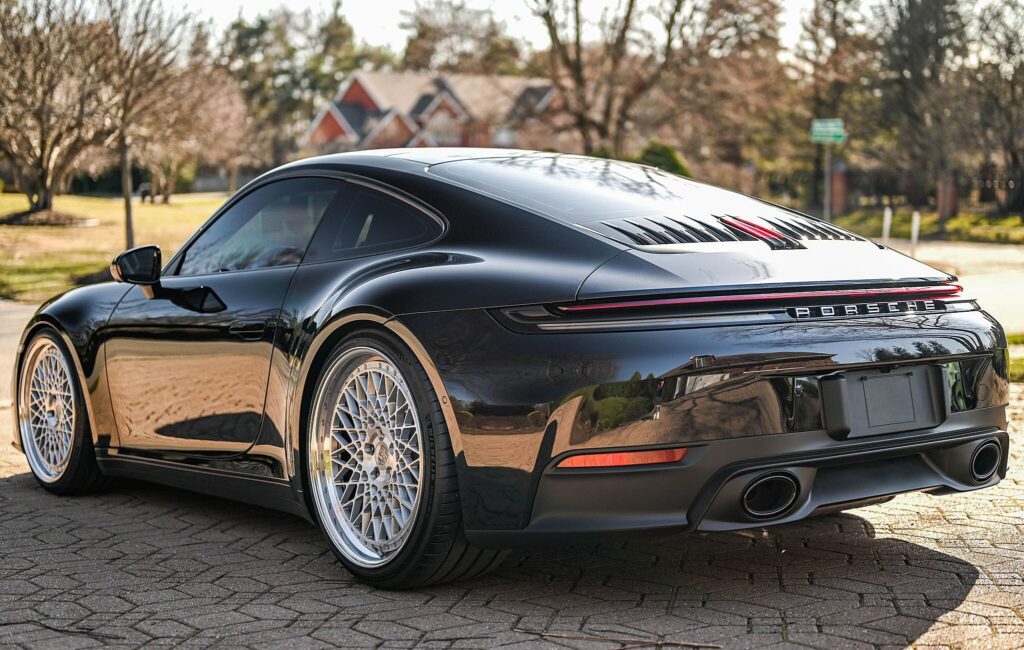 2025 Porsche 911 Carrera