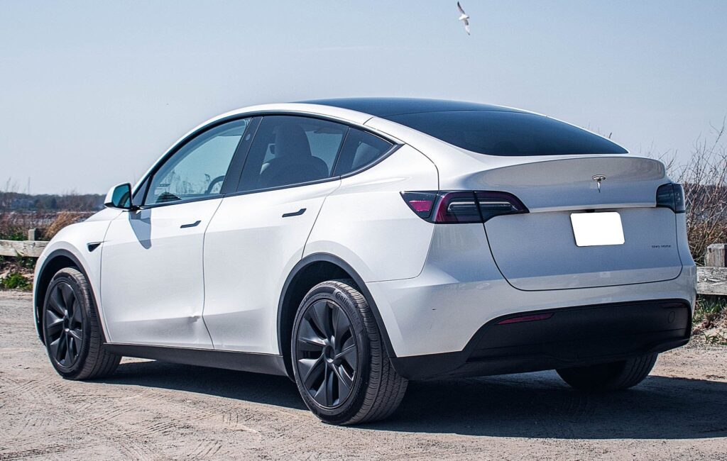 2025 Tesla Model Y Long Range