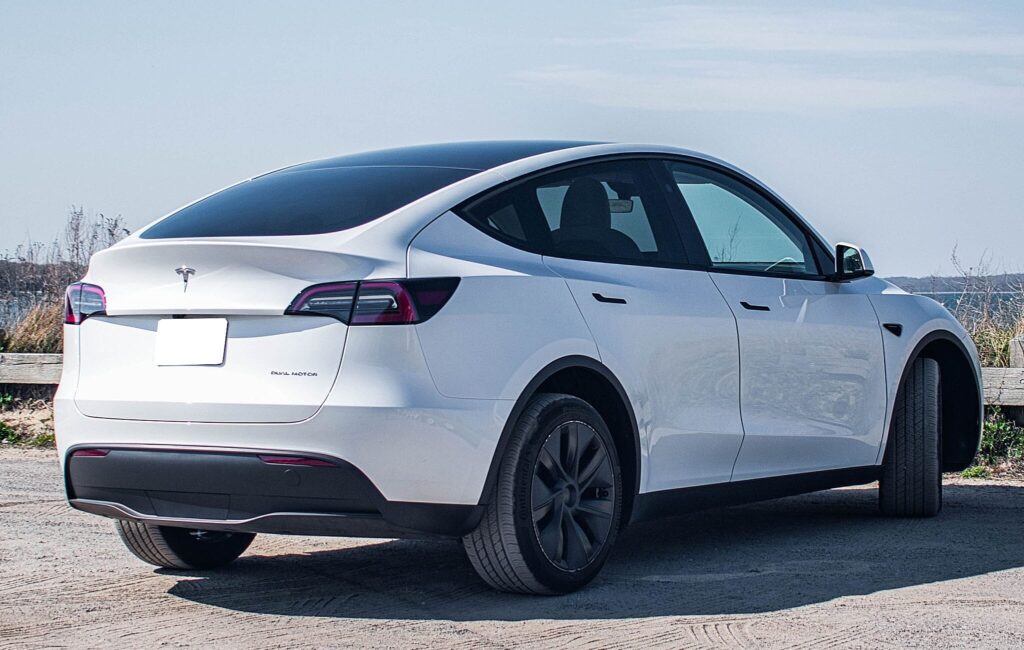 2025 Tesla Model Y Long Range