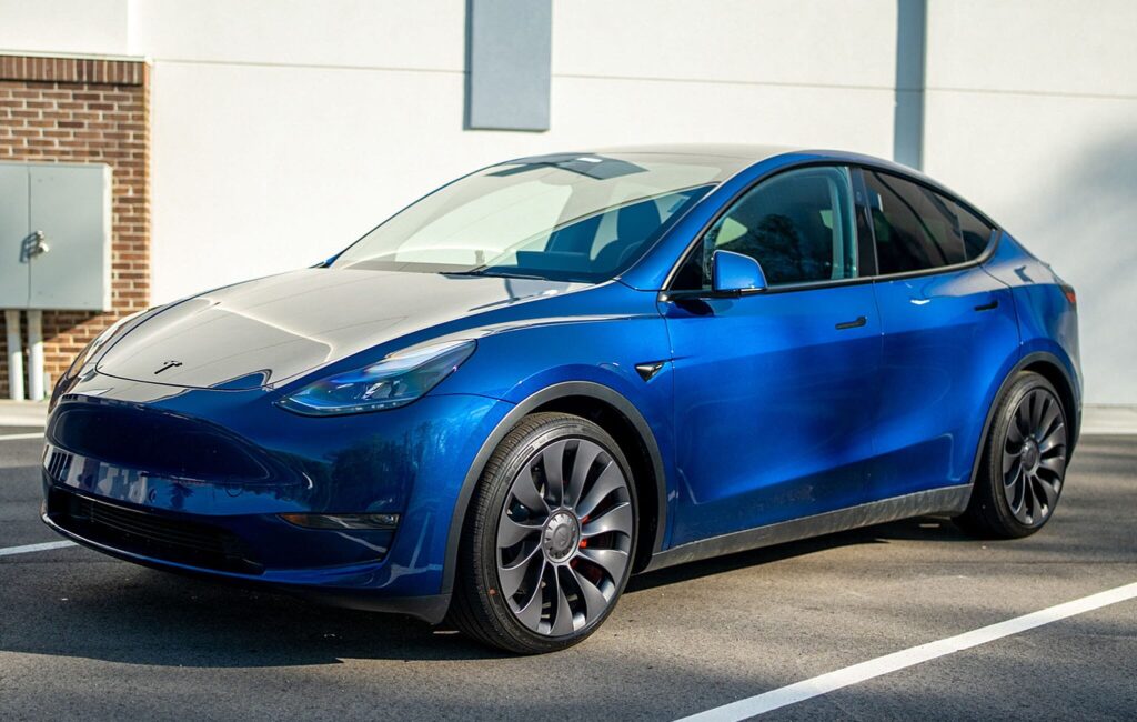 2025 Tesla Model Y Performance